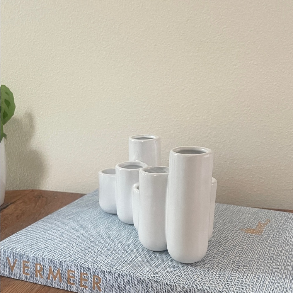 HomArt Luna Bud Vase Cluster – Ceramic Matte White - Picture 4 of 6